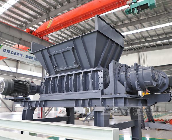 雙軸撕碎機(jī)圖片